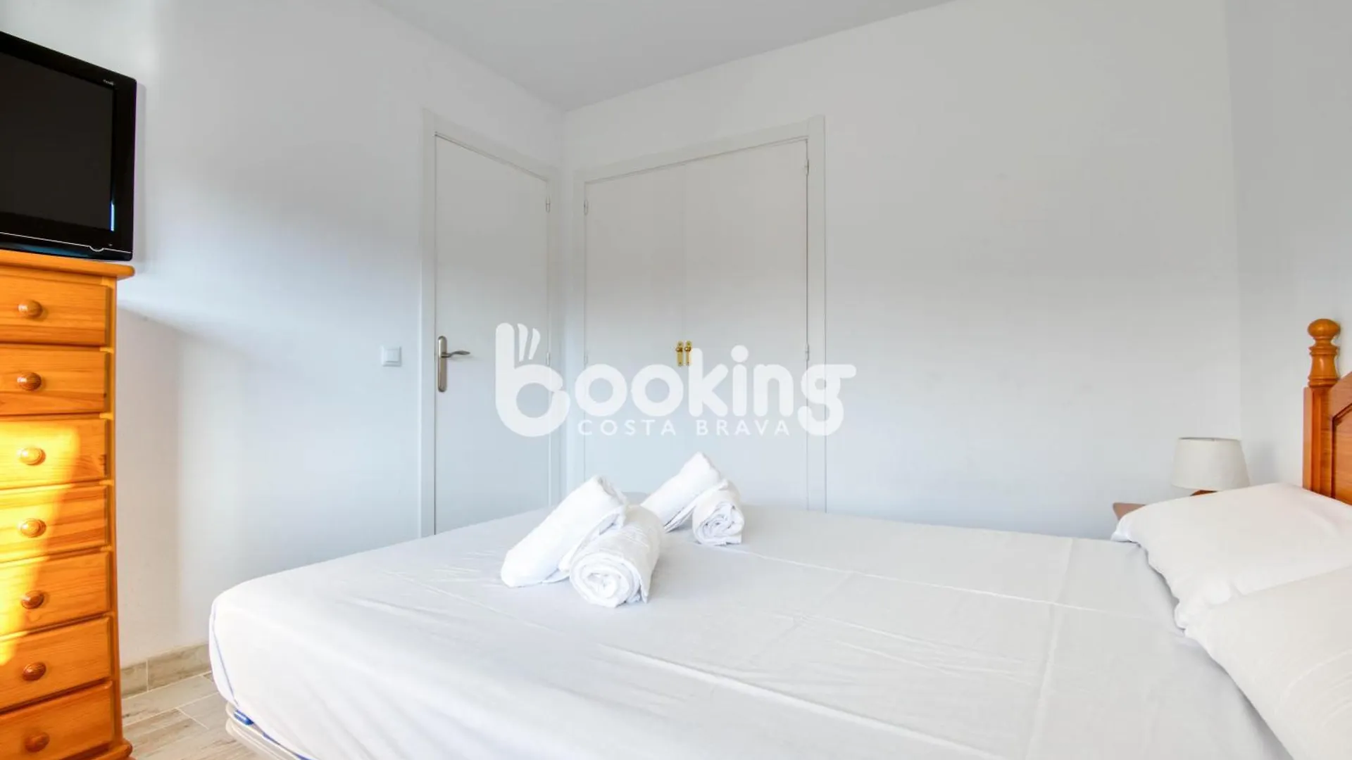 Vall De Ribes Apartament Per 4 Persones Amb Piscina Comunitaria, A Prop De Port D'Aro Platja d'Aro 0*,  Spain